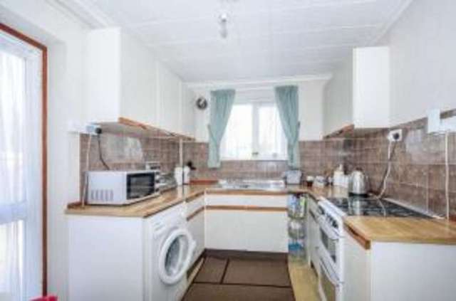  Image of 3 Bedroom Semi-Detached for sale at Beckenham  Eden Park, BR3 3ET