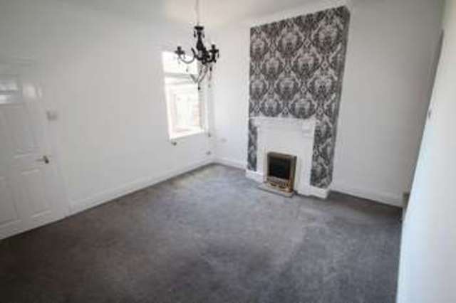  Image of 2 Bedroom Terraced to rent at Barthomley Road Birches Head Stoke-On-Trent, ST1 6NL