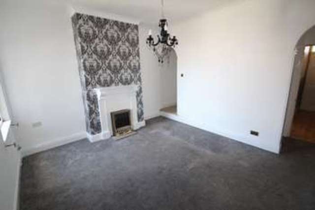  Image of 2 Bedroom Terraced to rent at Barthomley Road Birches Head Stoke-On-Trent, ST1 6NL
