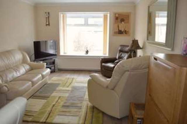  Image of 2 Bedroom Flat for sale at Bath Road Longwell Green Bristol, BS30 9DX