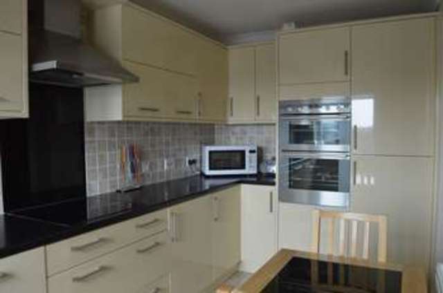  Image of 2 Bedroom Flat for sale at Bath Road Longwell Green Bristol, BS30 9DX