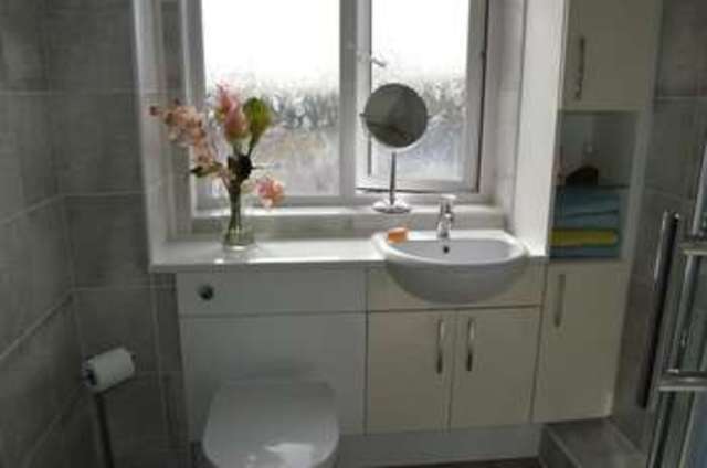  Image of 2 Bedroom Flat for sale at Bath Road Longwell Green Bristol, BS30 9DX