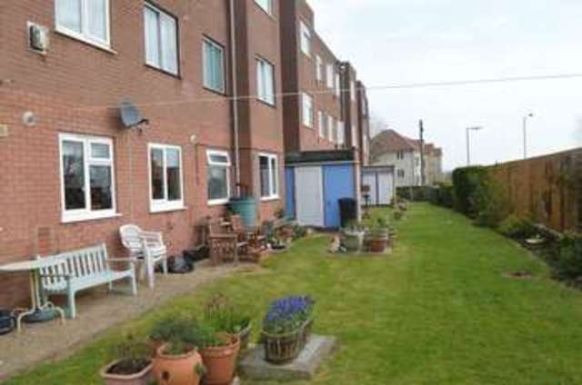  Image of 2 Bedroom Flat for sale at Bath Road Longwell Green Bristol, BS30 9DX