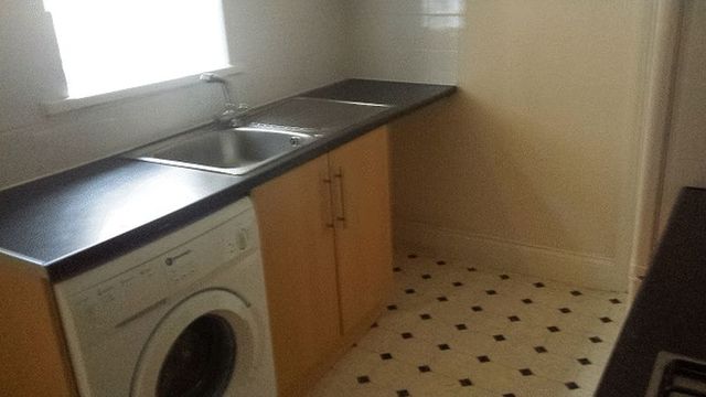  Image of 2 Bedroom Flat to rent at Bilbrough Gardens Array Blakelaw, NE4 8YA