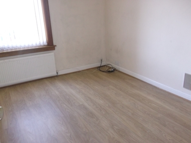  Image of 3 Bedroom Flat to rent at Kilwinning North Ayrshire North Ayrshire, KA13 6HX