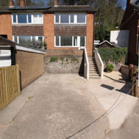  Image of 3 Bedroom Semi-Detached to rent at Bonhay Road  Exeter, EX4 4JD