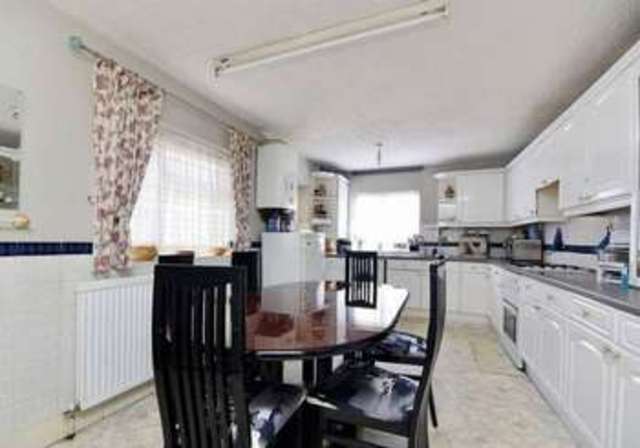  Image of 5 Bedroom Terraced for sale at Boundary Road  London, E13 9PS