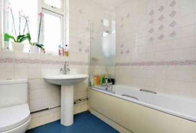  Image of 5 Bedroom Terraced for sale at Boundary Road  London, E13 9PS