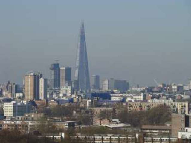  Image of 2 Bedroom Flat to rent at Rainhill Way  London, E3 3JE