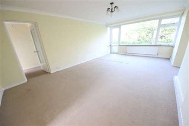  Image of 2 Bedroom Flat to rent at Guildford, GU1 2NG