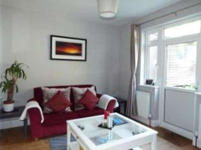  Image of 4 Bedroom Bungalow for sale at Purley  Kenley, CR8 1HL