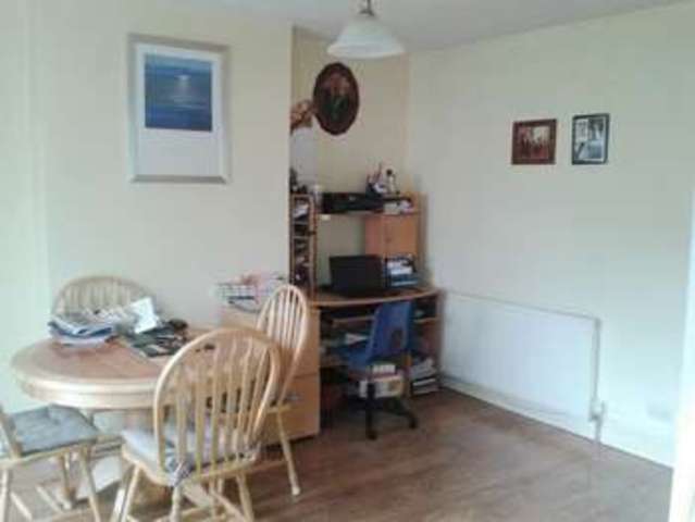  Image of 3 Bedroom Semi-Detached for sale at Brent Close  Dartford, DA2 6DB