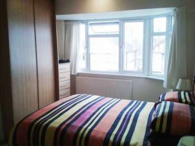  Image of 3 Bedroom Semi-Detached for sale at Brent Close  Dartford, DA2 6DB