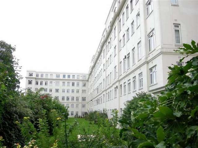 Image of 1 Bedroom Property to rent at Brixton, SW2 1QX