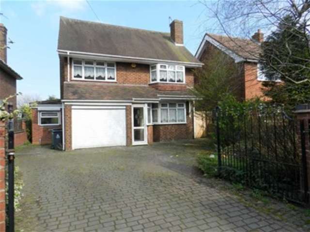  Image of 3 Bedroom Detached for sale at Bloxwich, WS3 2TG