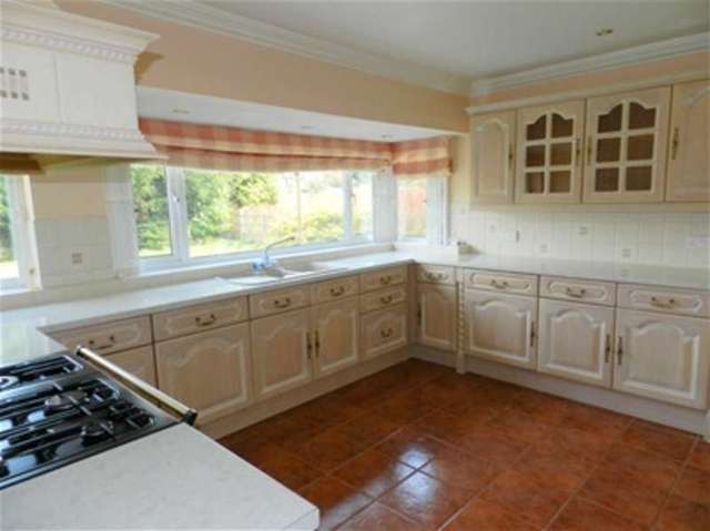  Image of 3 Bedroom Detached for sale at Bloxwich, WS3 2TG