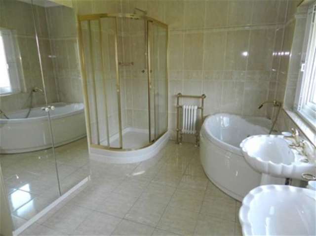  Image of 3 Bedroom Detached for sale at Bloxwich, WS3 2TG