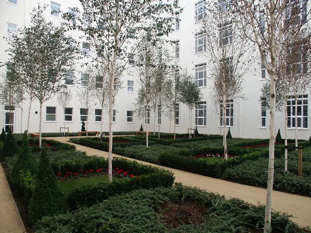  Image of 4 Bedroom Flat for sale at Bromyard Avenue  London, W3 7BS
