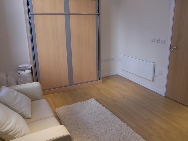  Image of 4 Bedroom Flat for sale at Bromyard Avenue  London, W3 7BS