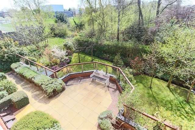  Image of 2 Bedroom Flat for sale at Burcot Lane  Bromsgrove, B60 1AD
