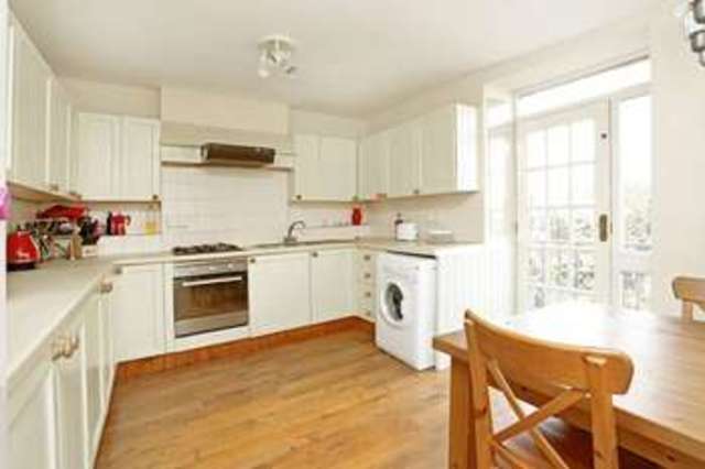  Image of 5 Bedroom Terraced for sale at Canynge Road Clifton Bristol, BS8 3JX