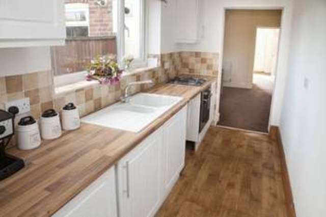  Image of 2 Bedroom Terraced for sale at Castle Street  Lincoln, LN1 3HU