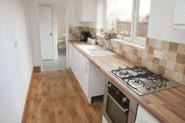  Image of 2 Bedroom Terraced for sale at Castle Street  Lincoln, LN1 3HU