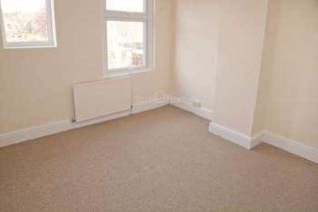  Image of 2 Bedroom Terraced for sale at Castle Street  Lincoln, LN1 3HU
