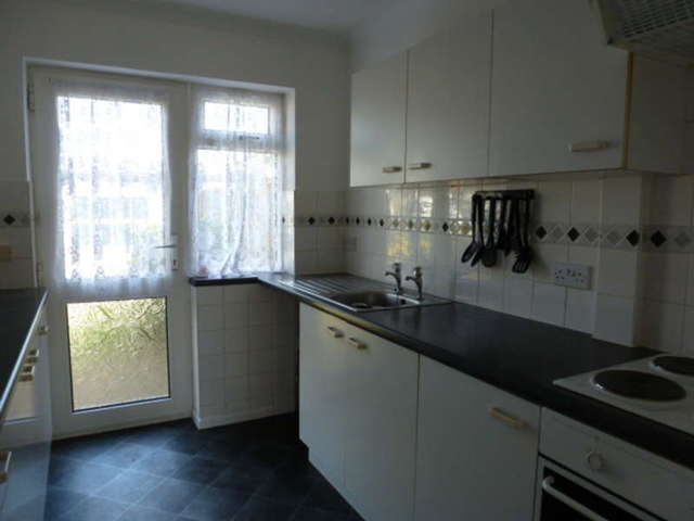  Image of 3 Bedroom Terraced to rent at Yate  South Glos, BS37 4JD