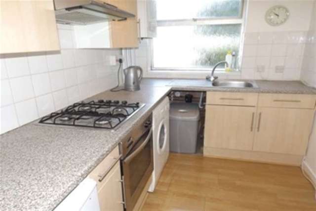  Image of 2 Bedroom Flat to rent at Cardiff, CF24 3FT