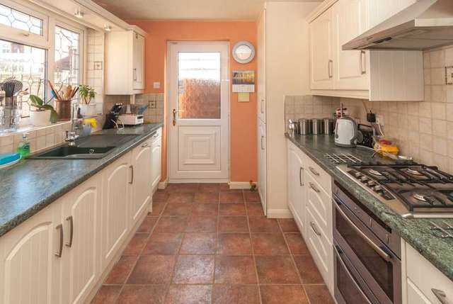  Image of 3 Bedroom Detached for sale at Loughborough, LE11 4PR