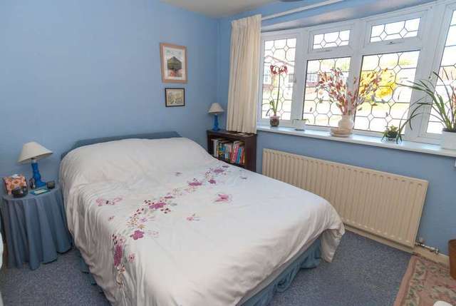  Image of 3 Bedroom Detached for sale at Loughborough, LE11 4PR