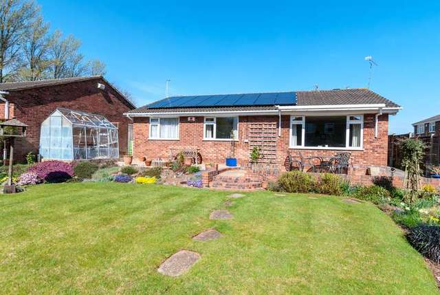 Image of 3 Bedroom Detached for sale at Loughborough, LE11 4PR