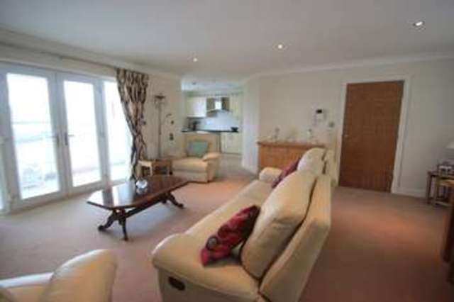  Image of 3 Bedroom Flat for sale at Doc Fictoria  Caernarfon, LL55 1TH