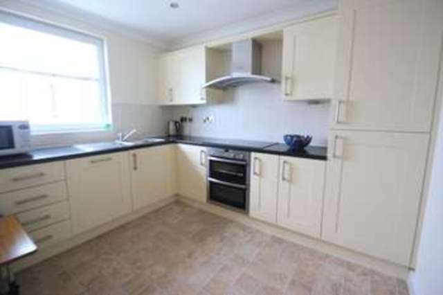  Image of 3 Bedroom Flat for sale at Doc Fictoria  Caernarfon, LL55 1TH