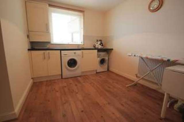  Image of 3 Bedroom Flat for sale at Doc Fictoria  Caernarfon, LL55 1TH