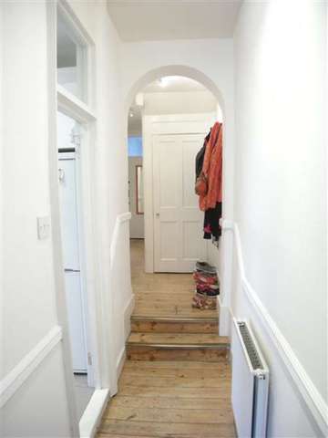  Image of 2 Bedroom Flat for sale at Streatham Hill, SW2 5LU