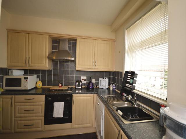  Image of 3 Bedroom Semi-Detached to rent at Kirkcaldy Fife Fife, KY2 6AJ