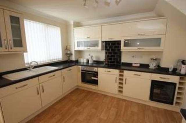  Image of 3 Bedroom Terraced for sale at Edgeworth Close Churchill South Redditch, B98 8QQ