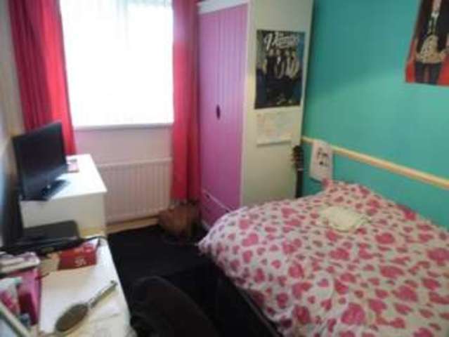  Image of 3 Bedroom Terraced for sale at Sunderland Tyne And Wear Sunderland, SR6 9QX