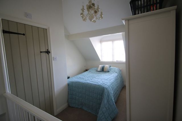  Image of 2 Bedroom Detached for sale at Ferry Lane Alveston Stratford-Upon-Avon, CV37 7QX