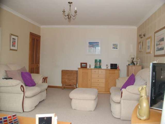  Image of 2 Bedroom Apartment for sale at Villa Road  Oban, PA34 4NA