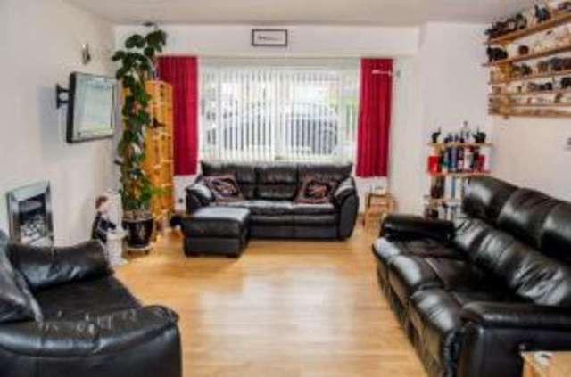  Image of 4 Bedroom Detached for sale at Atherstone Warwickshire Atherstone, CV9 1HR