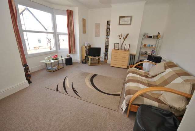  Image of 1 Bedroom Apartment to rent at Loughborough, LE11 2DY