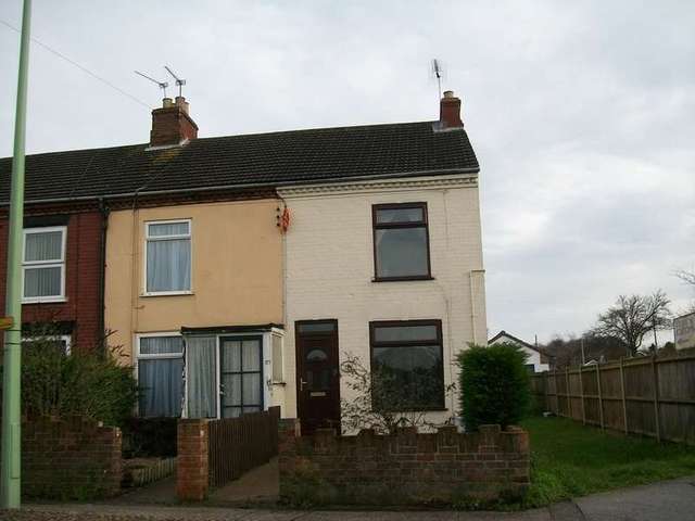  Image of 3 Bedroom Detached to rent at Oulton Broad  Lowestoft, NR32 3AD