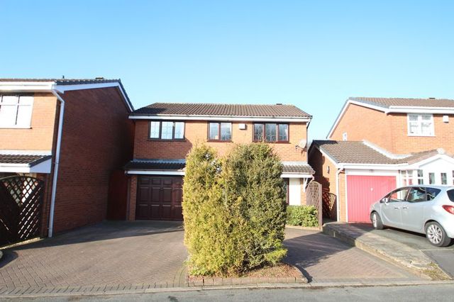  Image of 5 Bedroom Detached for sale at Gorsemoor Way Essington Wolverhampton, WV11 2DL
