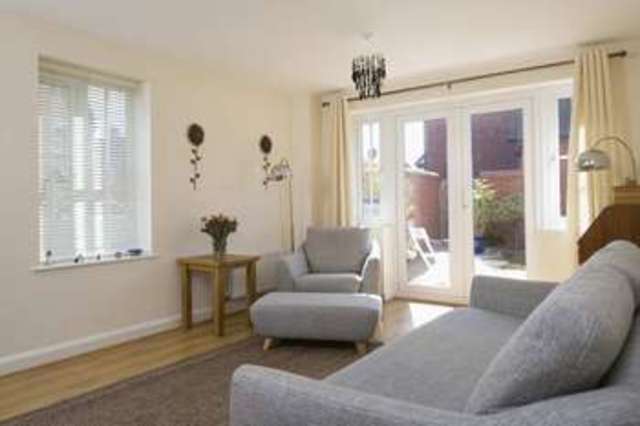  Image of 3 Bedroom Semi-Detached for sale at Woodpecker Close Great Barford Bedford, MK44 3BG