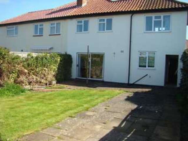  Image of 4 Bedroom Semi-Detached for sale at Oakleigh Avenue Hallow Worcester, WR2 6NG