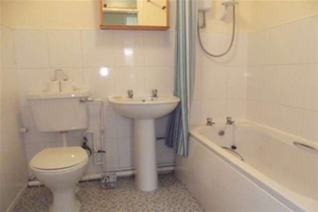  Image of 2 Bedroom Flat to rent at Ipswich, IP2 9DD