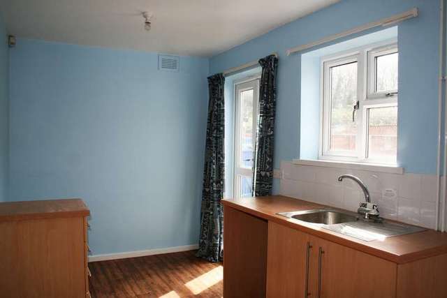 Image of 2 Bedroom Terraced for sale at Surrey  Mitcham, CR4 4DP